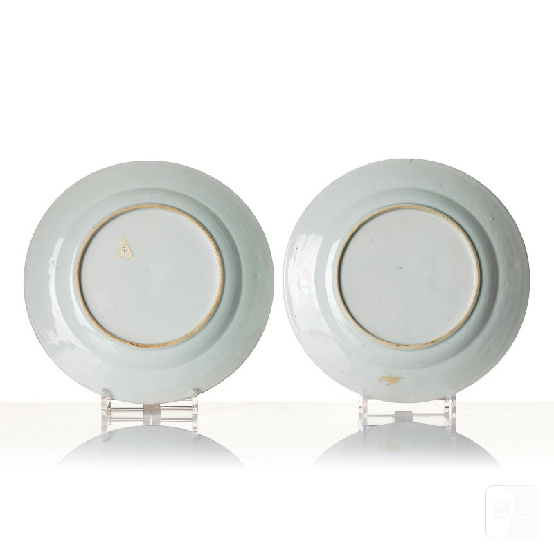 A pair of 'double peacock' famille rose serving dishes, - 图3